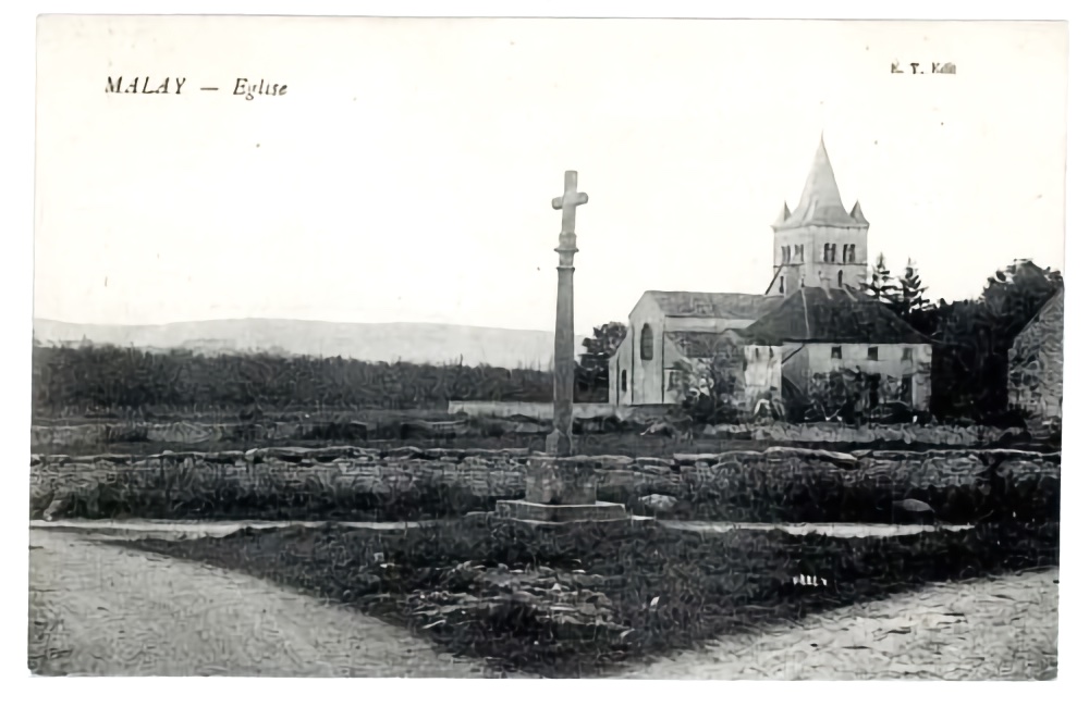 Malay l'église du Bourg début XXe